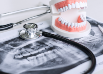 Diş Çekimi İyileşme Süresi Nedir? Diş Neden Çekilir?
