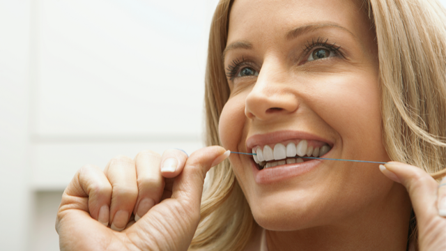Diş İpi Nedir? Nasıl Kullanılır? Çeşitleri Nelerdir?